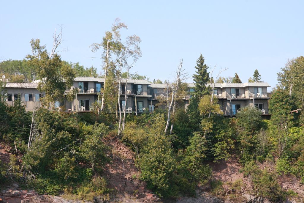 Cliff Dweller On Lake Superior Tofte Extérieur photo