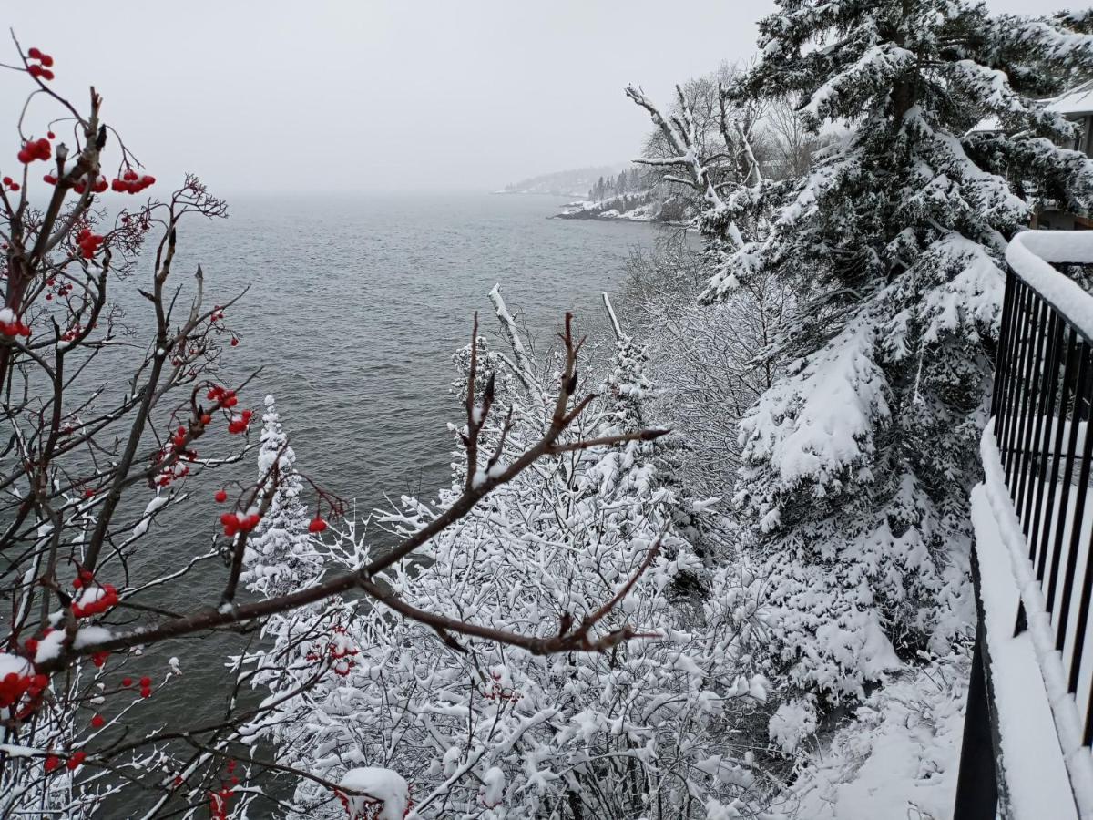 Cliff Dweller On Lake Superior Tofte Extérieur photo